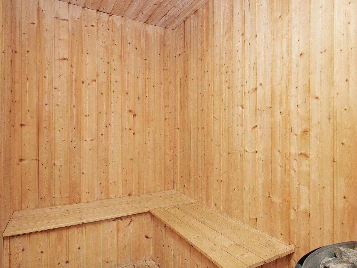 8 Person Holiday Home In Hj Rring Лёнструп Экстерьер фото